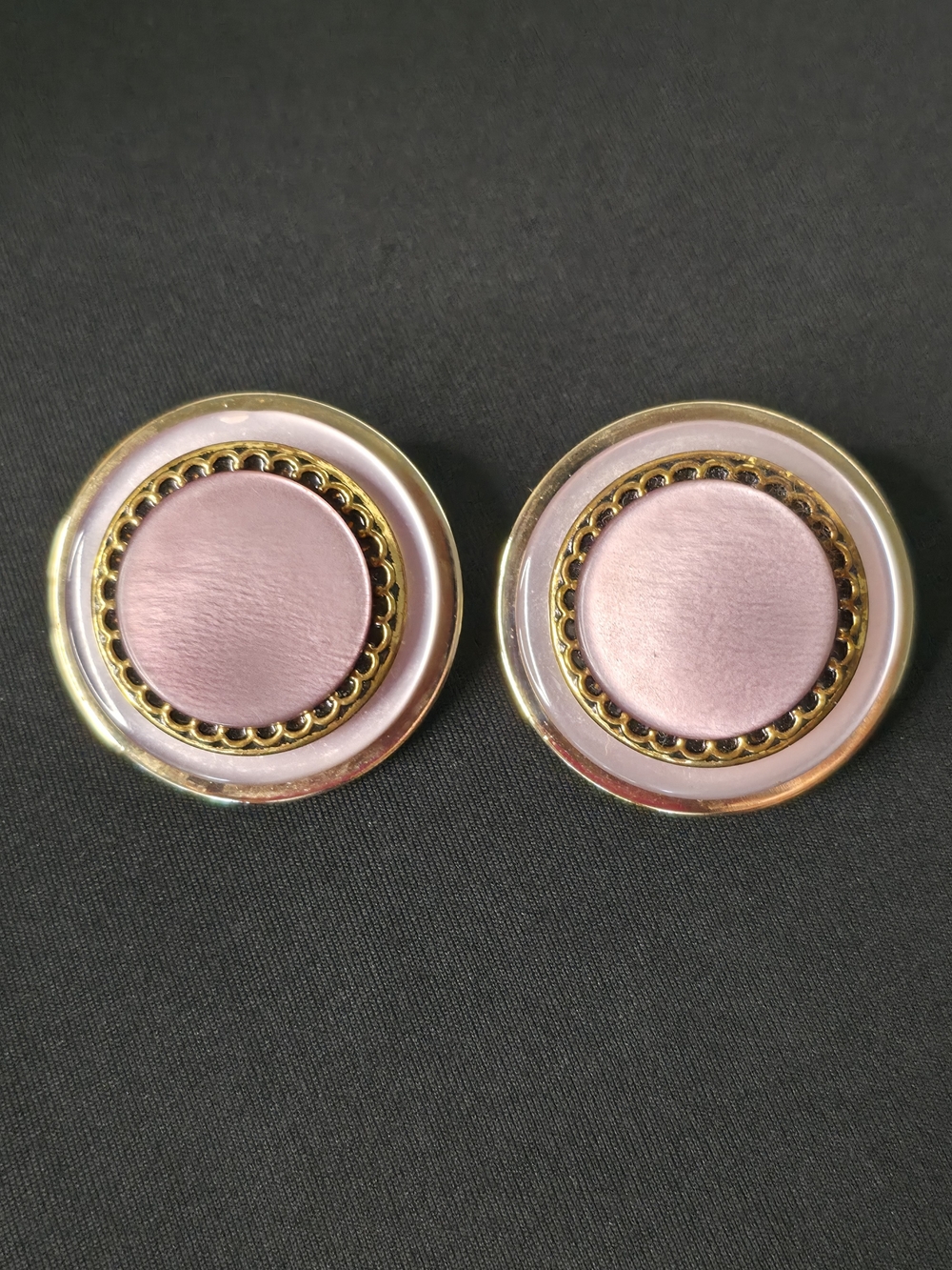 Vintage Pink Moonglow Lucite Button Clip On Earrings Gold Tone 1.5” - Picture 2 of 7